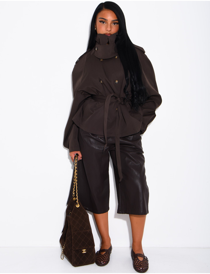 Short trench coat with a stand-up collar, ties at the waist