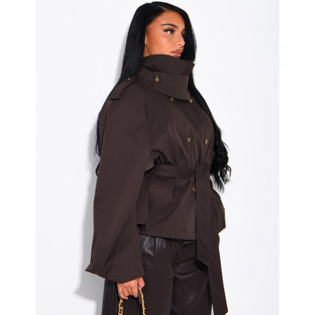 Short trench coat with a stand-up collar, ties at the waist