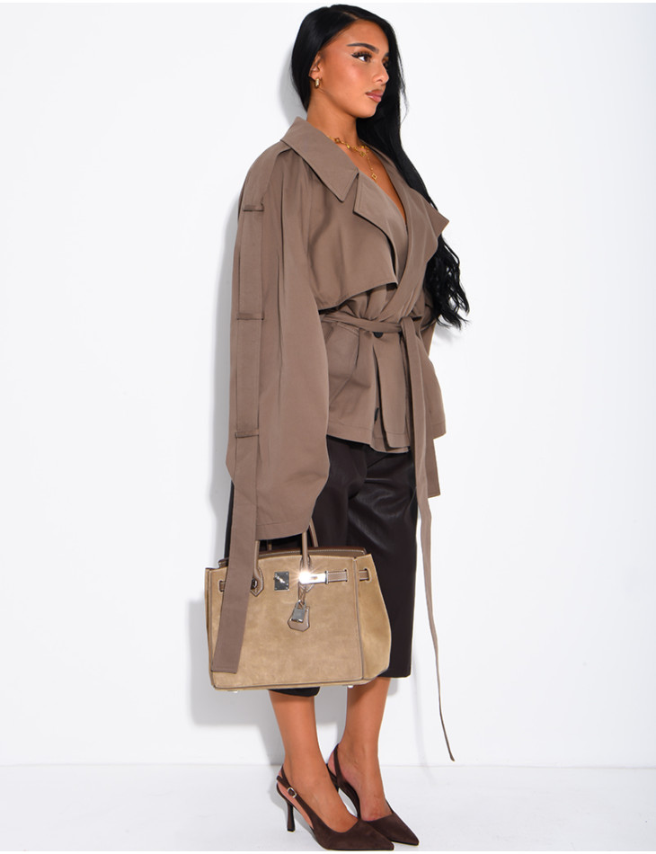 Kurzer Oversize-Trenchcoat mit Riegel an den Ärmeln
