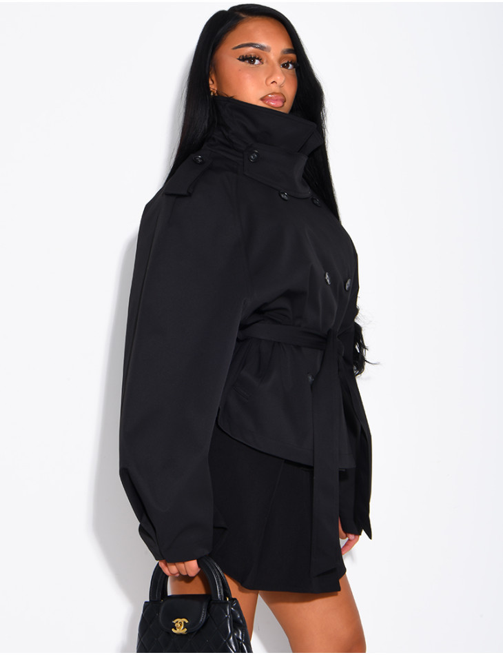 Short trench coat with a stand-up collar, ties at the waist