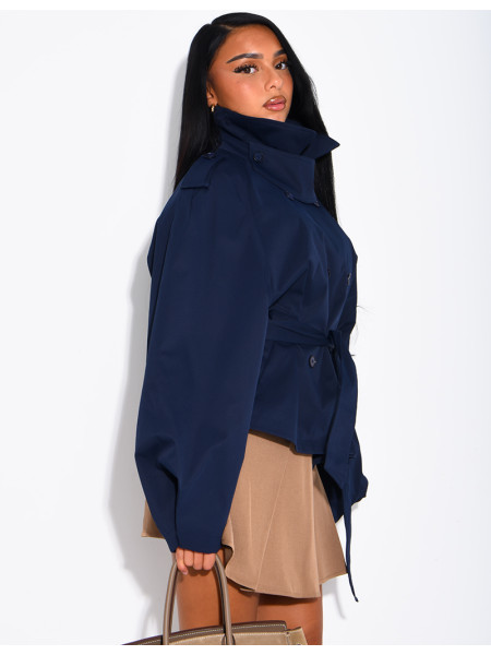 Short trench coat with a stand-up collar, ties at the waist