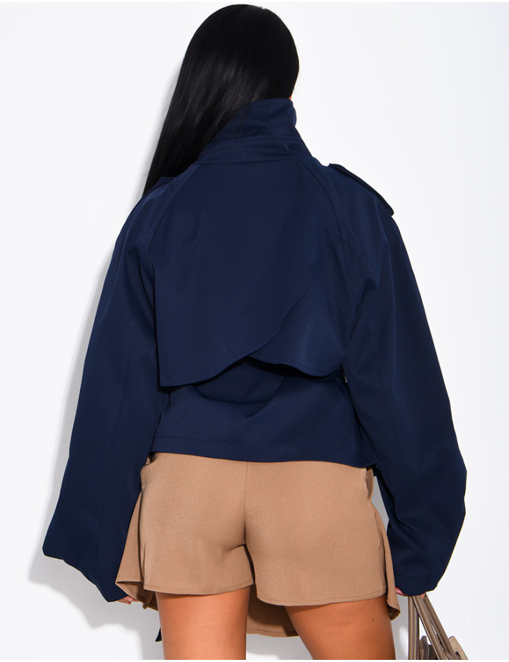 Short trench coat with a stand-up collar, ties at the waist