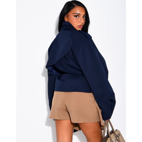 Short trench coat with a stand-up collar, ties at the waist