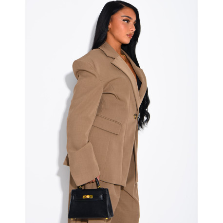Blazer mit strukturierten Schultern und tailliertem Schnitt