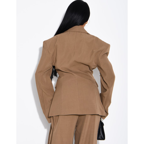 Blazer mit strukturierten Schultern und tailliertem Schnitt