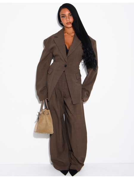 Blazer jacket with structured shoulders and a fitted waist