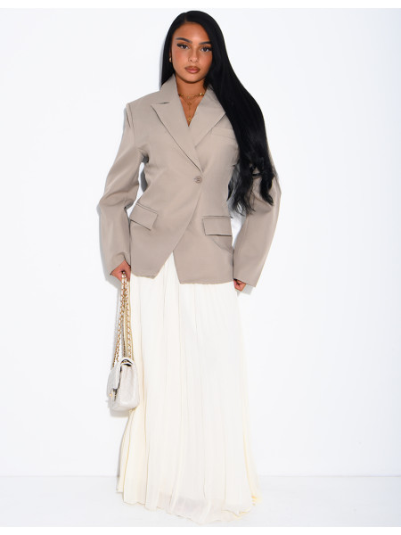 Premium blazer with a fitted waist