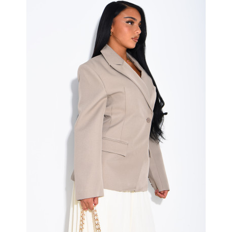 Premium blazer with a fitted waist