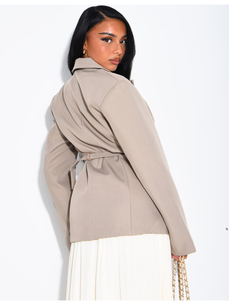 Blazer mit asymmetrischer, am Rücken verstellbarer Knopfleiste