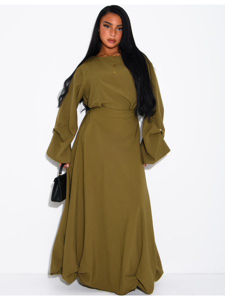 Long dress with a tie at the back and a puffed effect