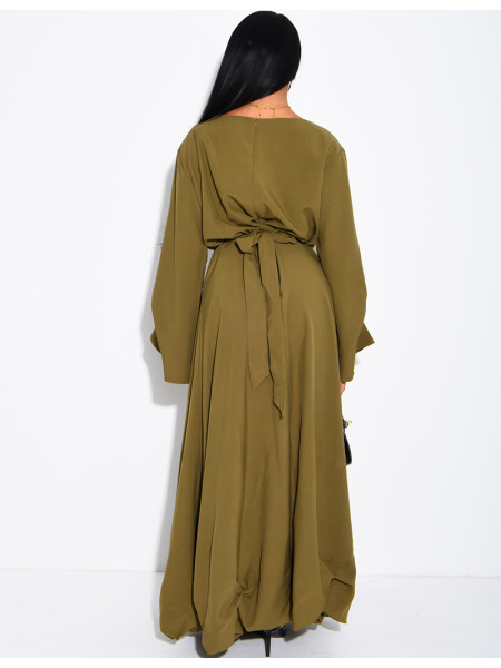 Long dress with a tie at the back and a puffed effect