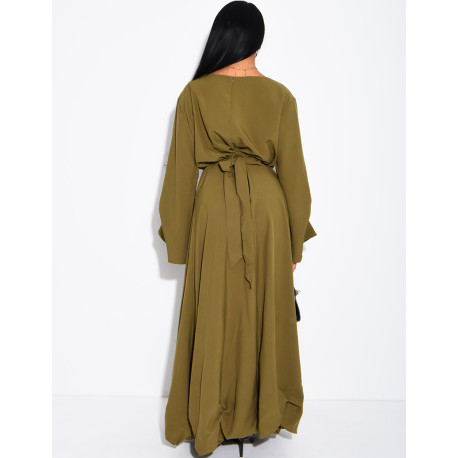 Long dress with a tie at the back and a puffed effect