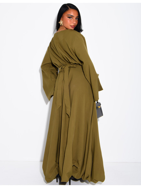 Long dress with a tie at the back and a puffed effect
