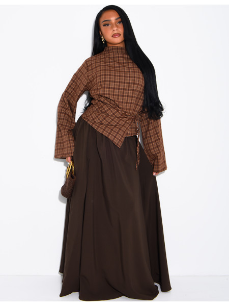 Set aus drapierter karierter Bluse und langem, ausgestelltem Rock