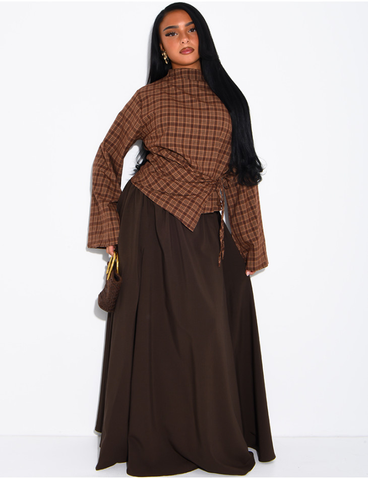 Set aus drapierter karierter Bluse und langem, ausgestelltem Rock