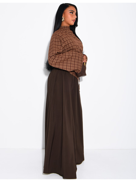 Set aus drapierter karierter Bluse und langem, ausgestelltem Rock