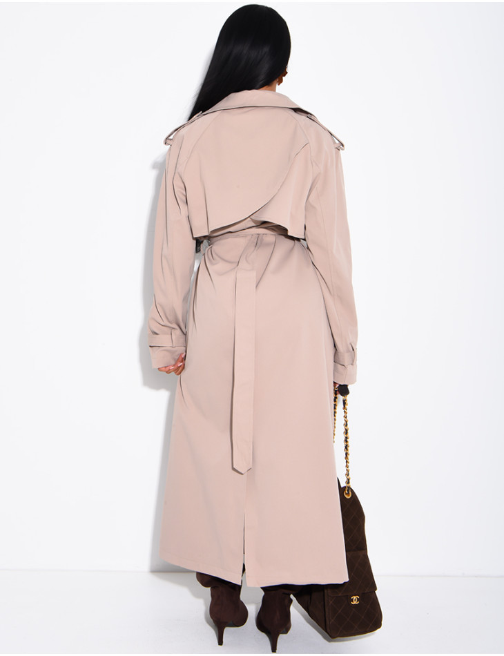 Sehr langer Trenchcoat zum Binden in der Taille
