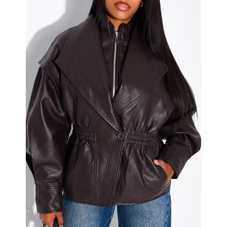 Short, grain-textured faux leather jacket, fitted at the waist