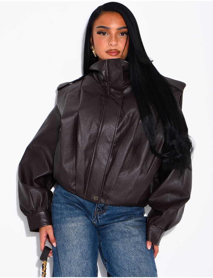 Drapierte Kunstlederjacke mit Schulterpolstern