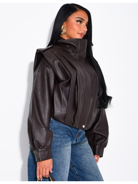 Drapierte Kunstlederjacke mit Schulterpolstern