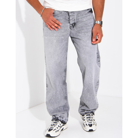 Verwaschene Jeans mit Farbspritzer-Effekt und ausgefransten Säumen