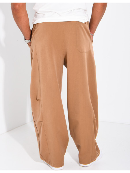 Loose-fitting balloon-style pants