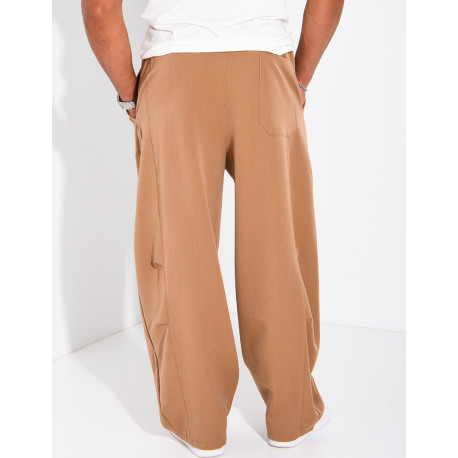 Loose-fitting balloon-style pants