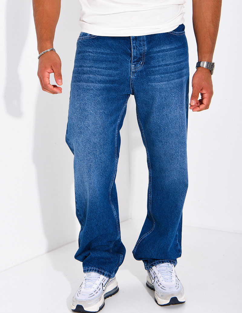 Men's baggy-style jeans