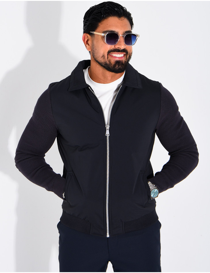Wasserdichte Herrenjacke aus zwei Materialien mit Strickärmeln