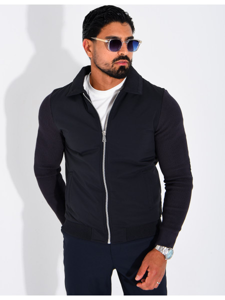 Wasserdichte Herrenjacke aus zwei Materialien mit Strickärmeln