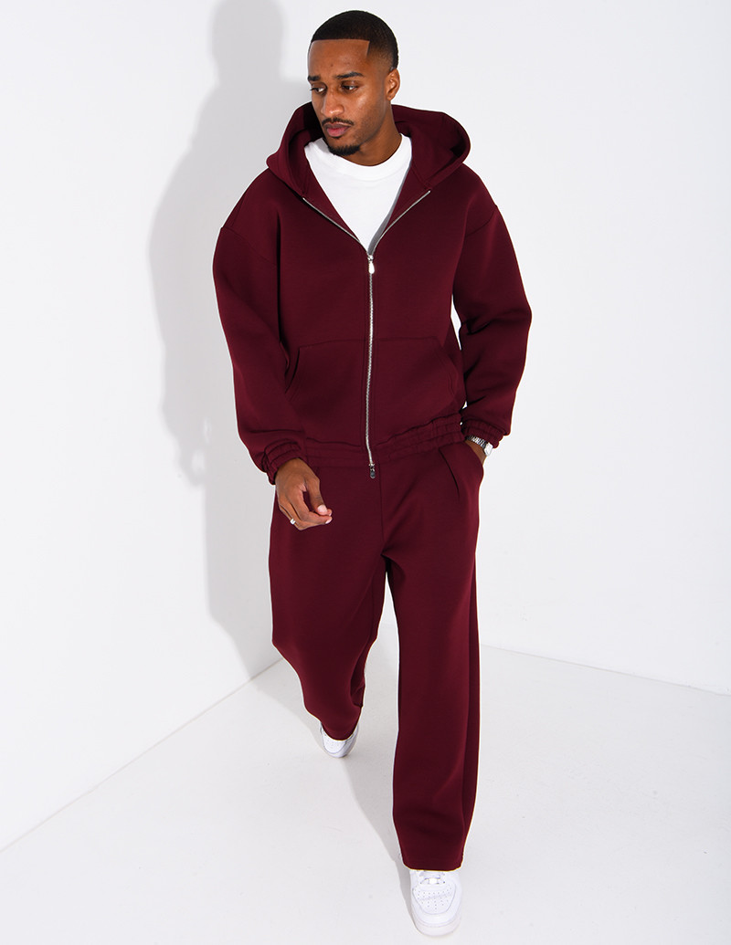 Set aus Hose und Kapuzenjacke