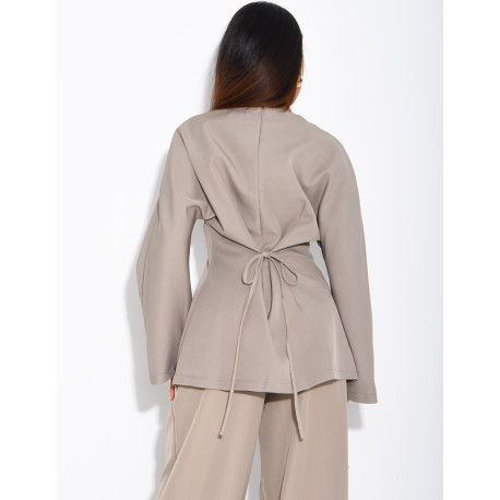 Long-sleeved top with a tie at the back