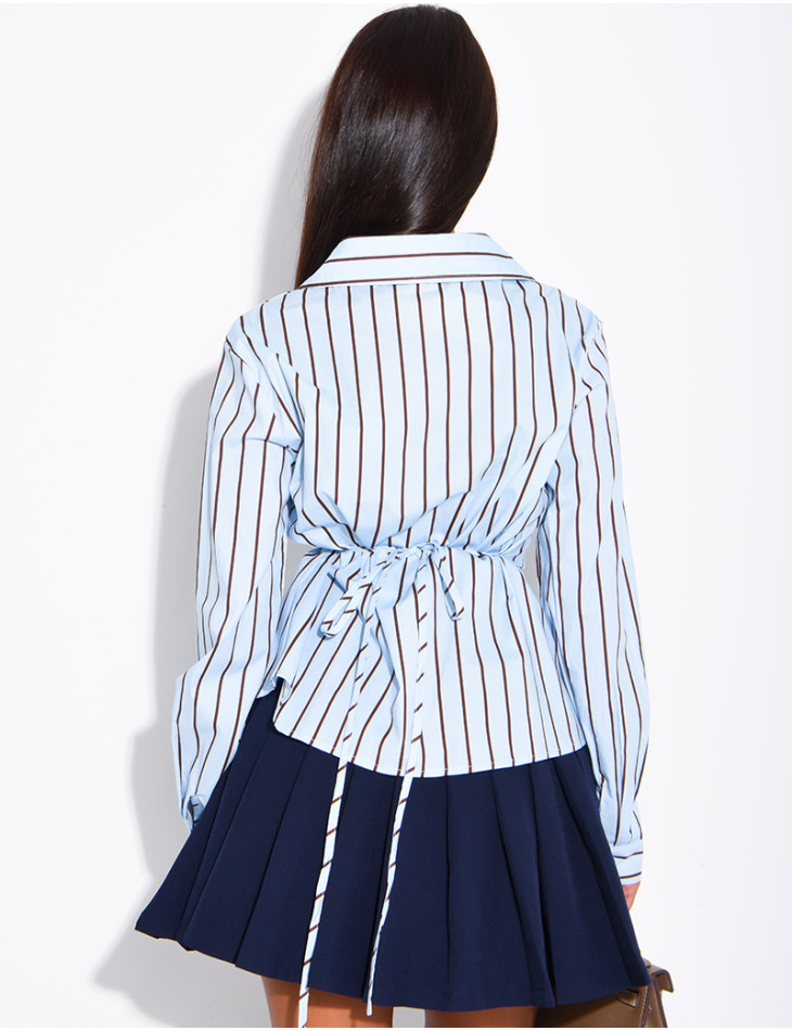 Chemise cintrée à rayures et boutonnière asymétrique