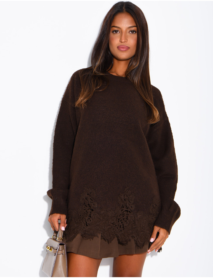 Oversized woollen jumper with lace trims