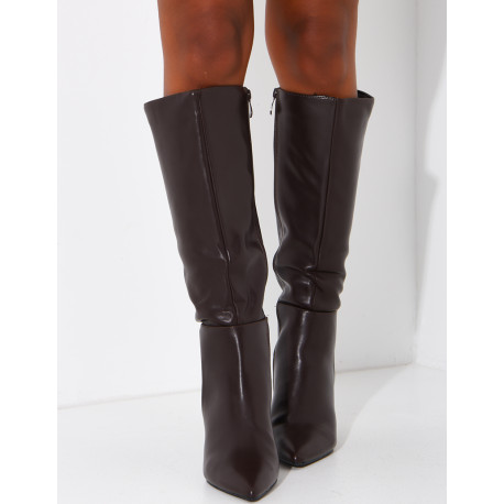 Faux leather boots with heels and pointed toes