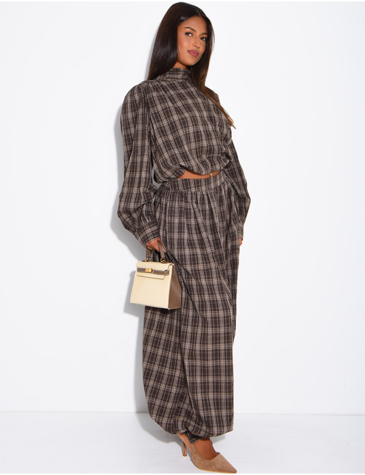 Checkered set with pants and a short-sleeved shirt