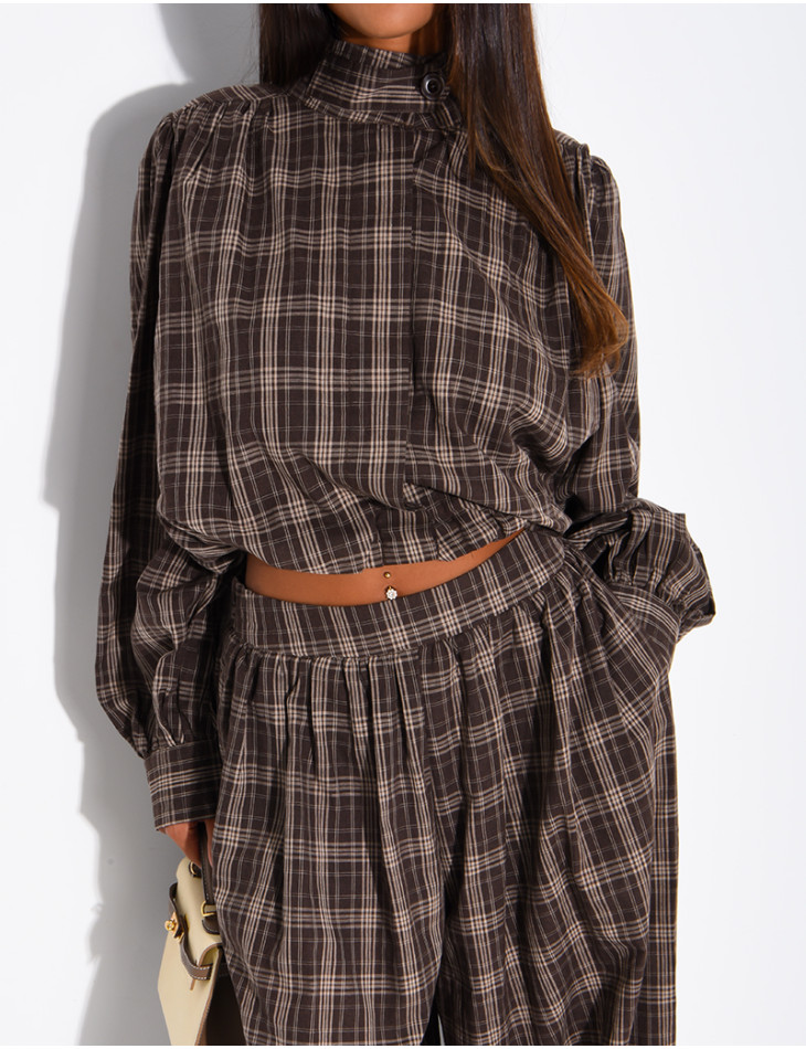 Checkered set with pants and a short-sleeved shirt