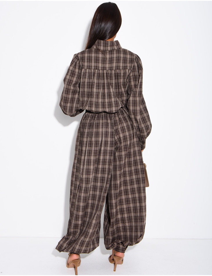 Checkered set with pants and a short-sleeved shirt