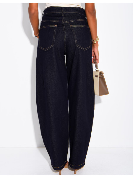 Raw-Blue-Jeans im Barrel-Schnitt
