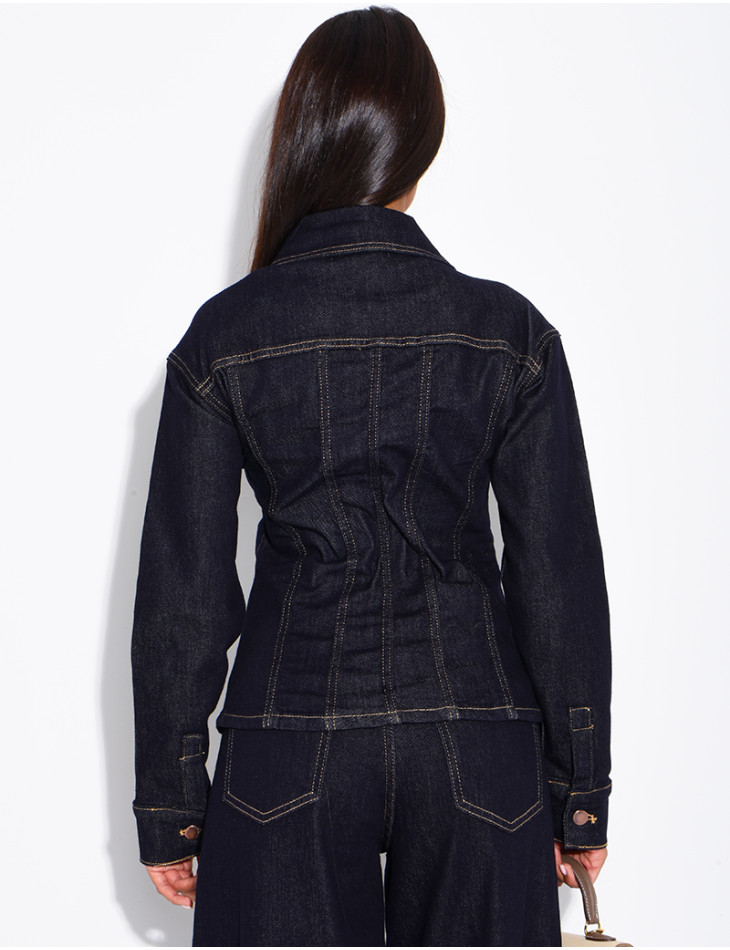 Fitted denim jacket