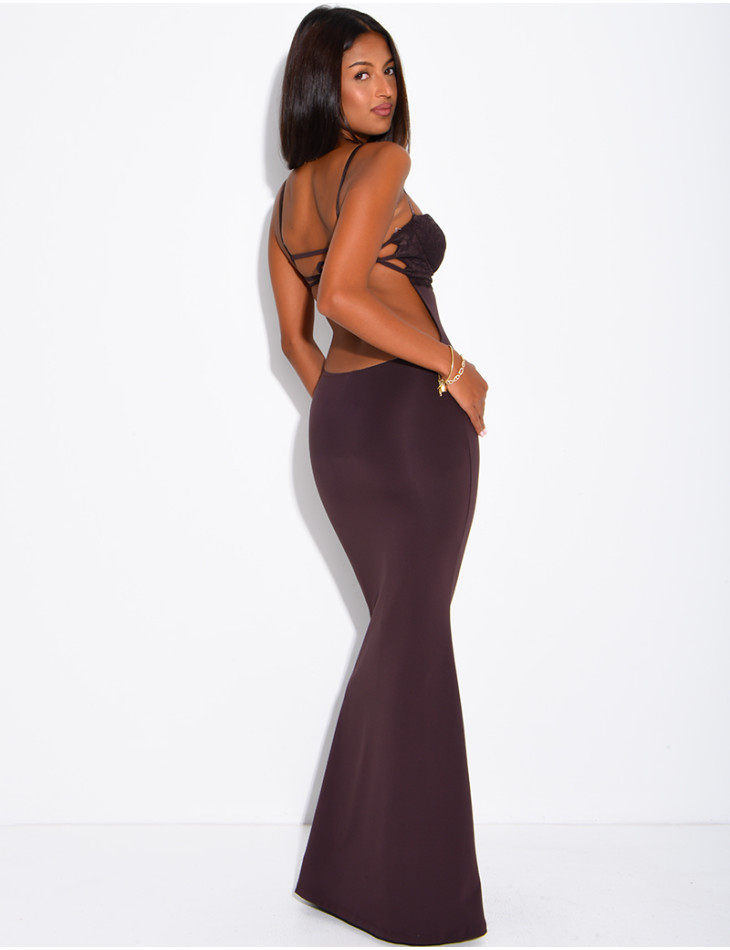 Long, form-fitting backless dress with lace