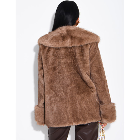 Kurze Jacke aus kuschelig weichem Kunstfell