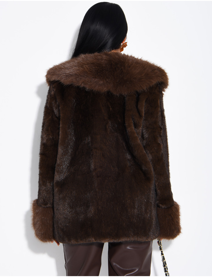 Soft faux fur cropped jacket