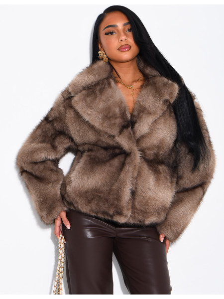 Short faux fur jacket