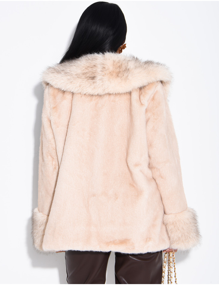 Soft faux fur cropped jacket