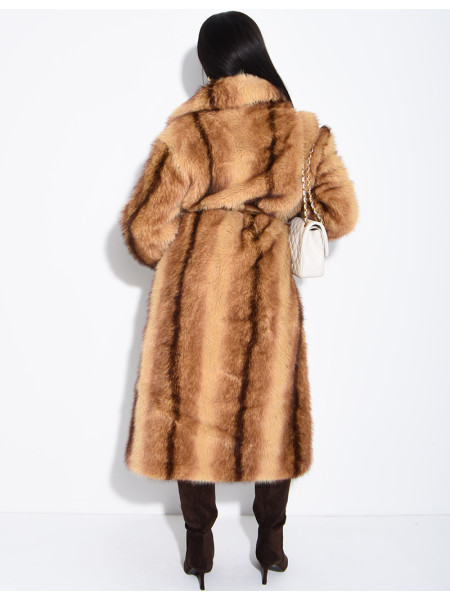 Manteau très long en fausse fourrure et ceinture