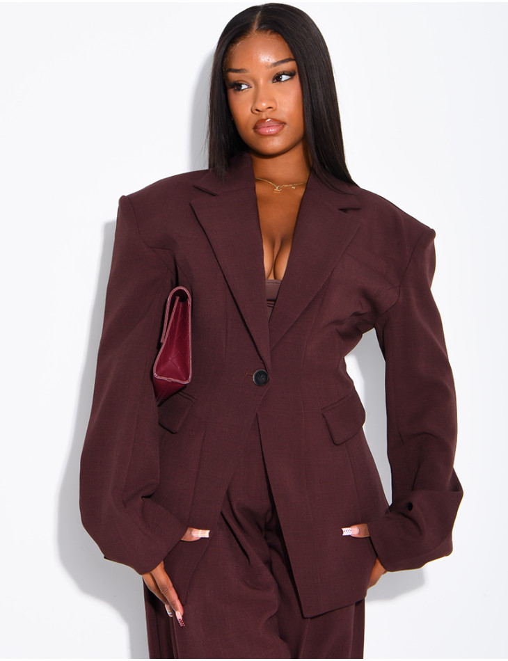 Blazer mit strukturierten Schultern und tailliertem Schnitt