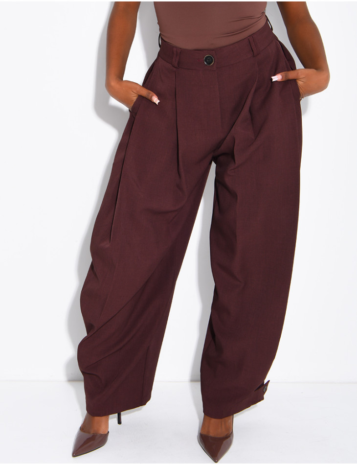Pantalon de tailleur bouffant à boutons aux chevilles