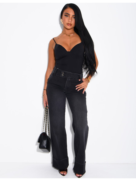Jeans taille haute coupe droite à revers