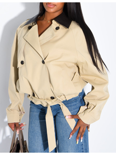 Veste courte style trench à empiècements contrastants